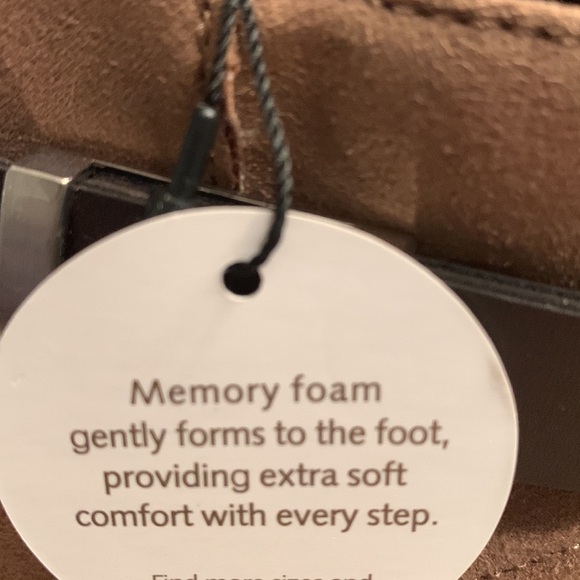 Giani Bernini Faux Suede Ankle Booties size 6M new with box, gorgeous! - Picture 10 of 10